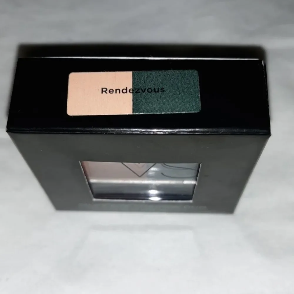 NEW Victoria's Secret VS Rendezvous‎ Eyeshadow Duo